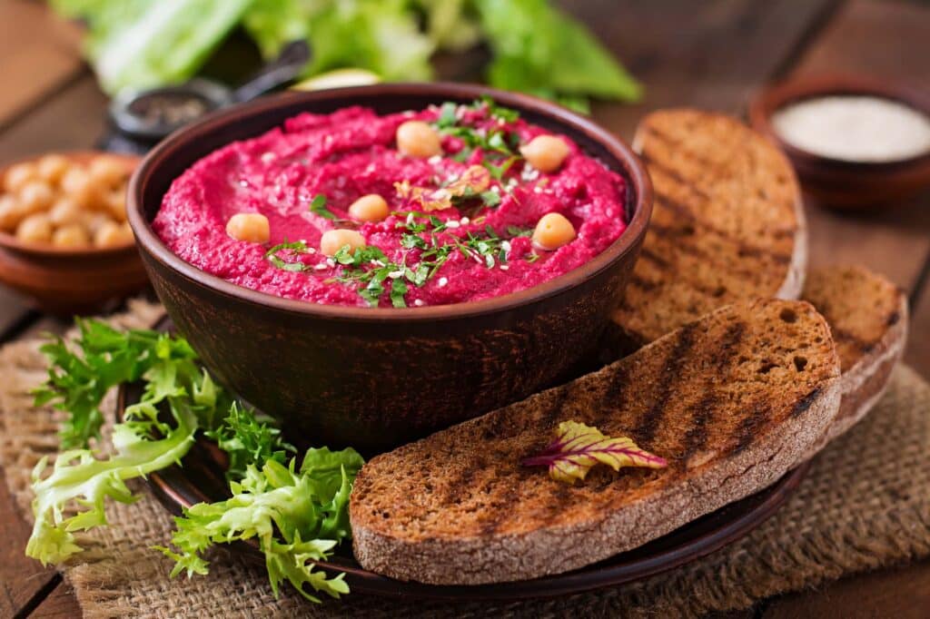 Giersch-Rote-Bete-Hummus