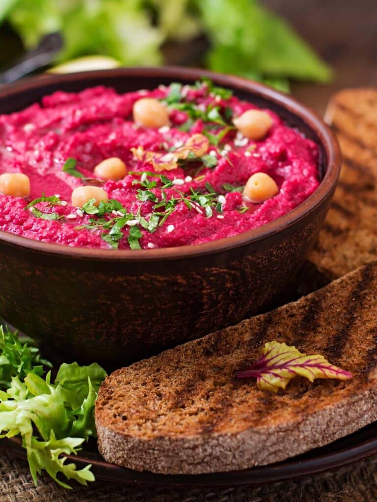 Giersch-Rote-Bete-Hummus