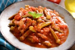 Hähnchen-Gumbo mit Giersch