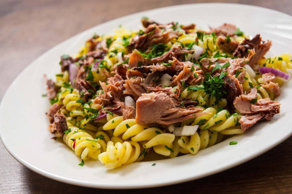 One Pot Pasta mit Thunfisch und Bärlauch