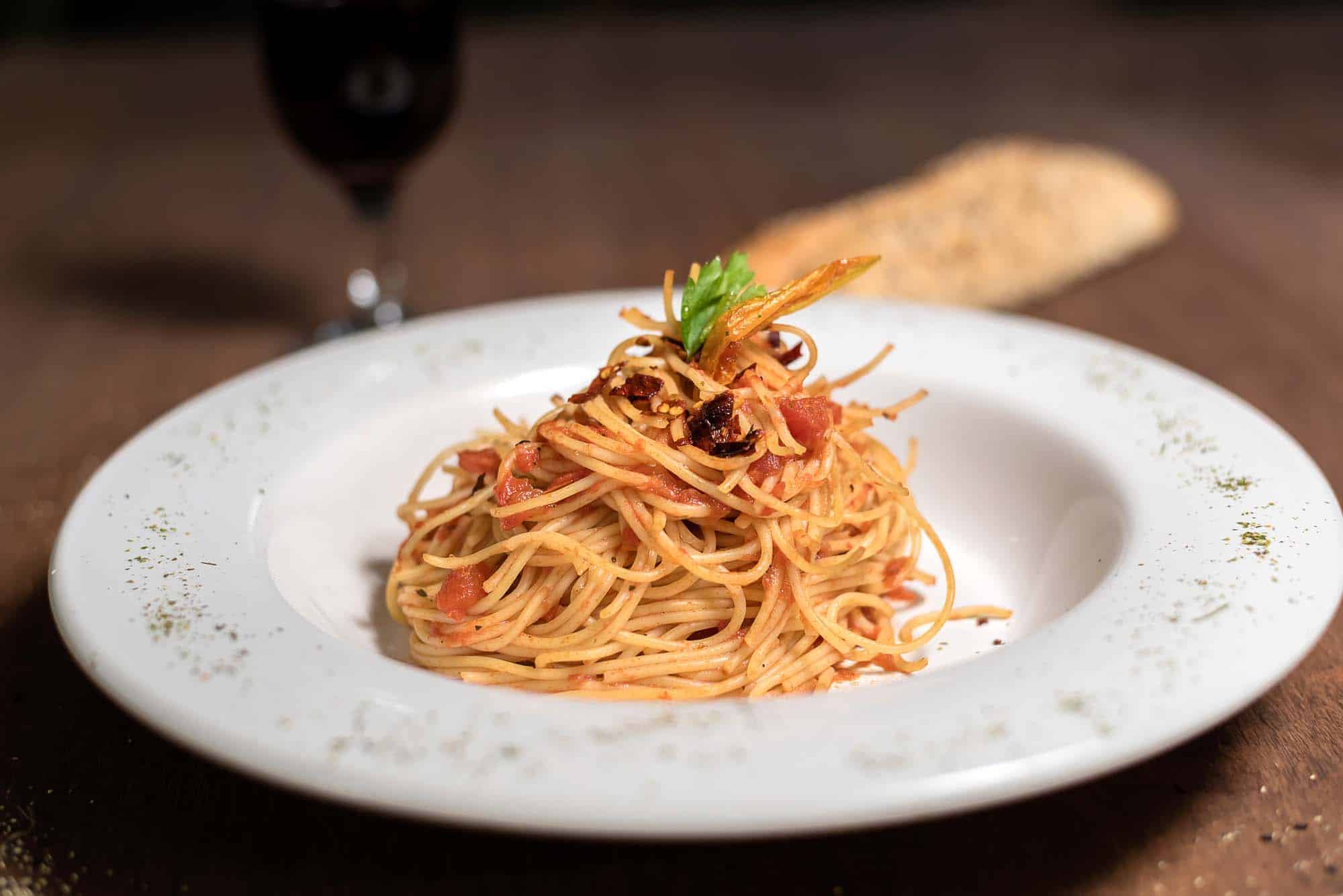 One-Pot-Spaghetti-Arrabiata mit Bärlauch