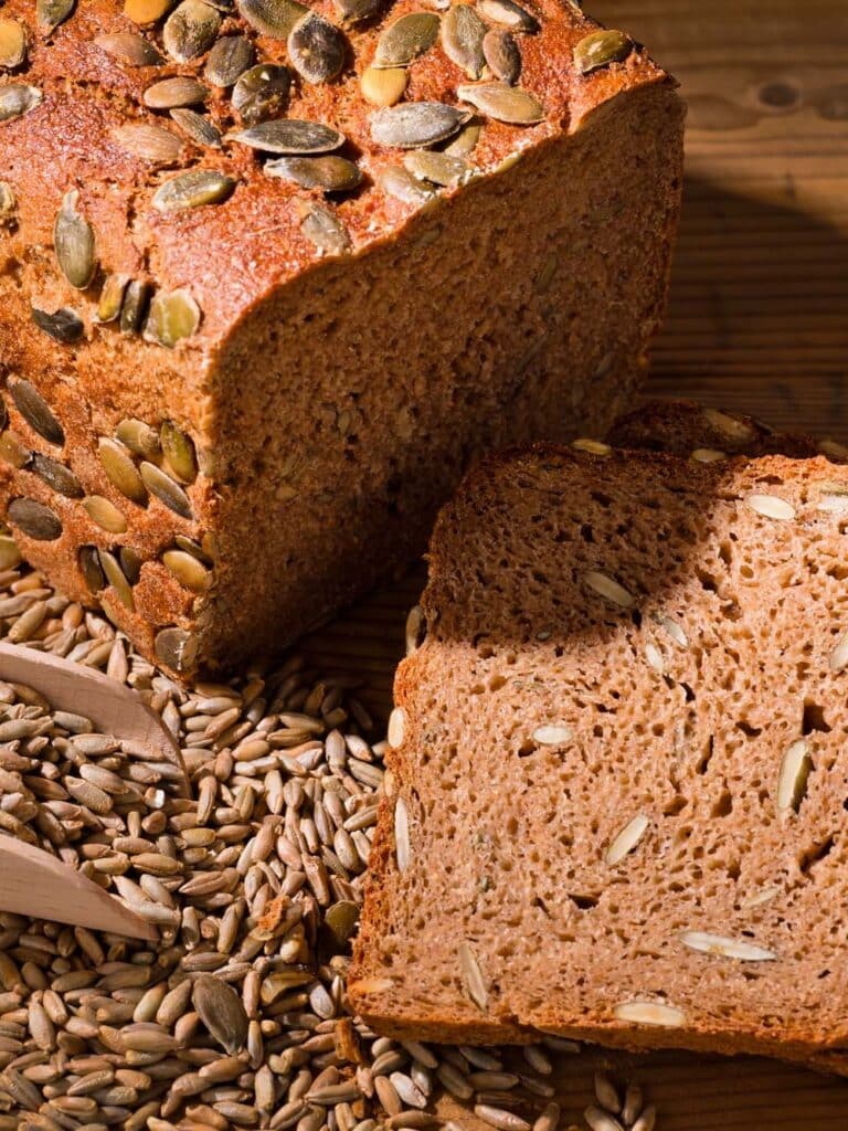 Kornelkirschen-Kürbiskern-Brot