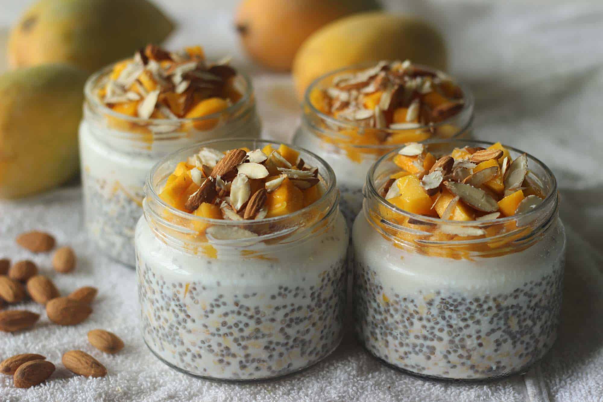 Holunderbeeren-Honig-Joghurt mit Granola-Crunch | Waldmahl.de
